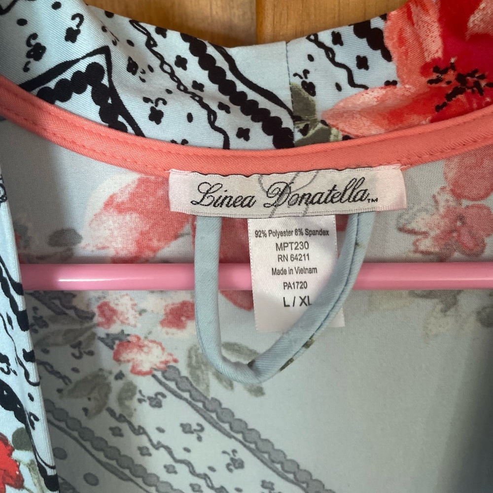 NWOT Linea Donatella Robe - Picture 2 of 5